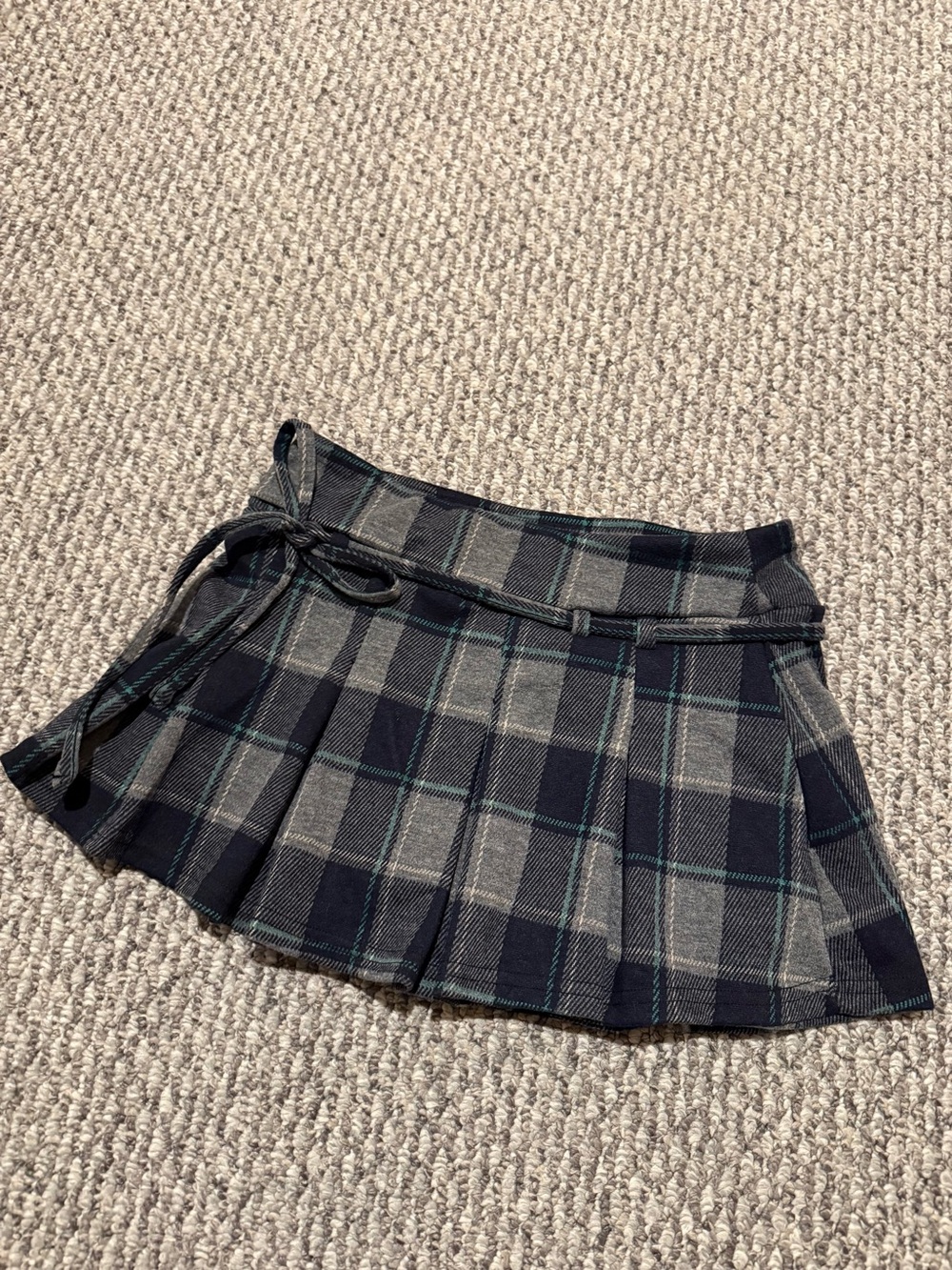Black Ibis pleated plaid mini skirt